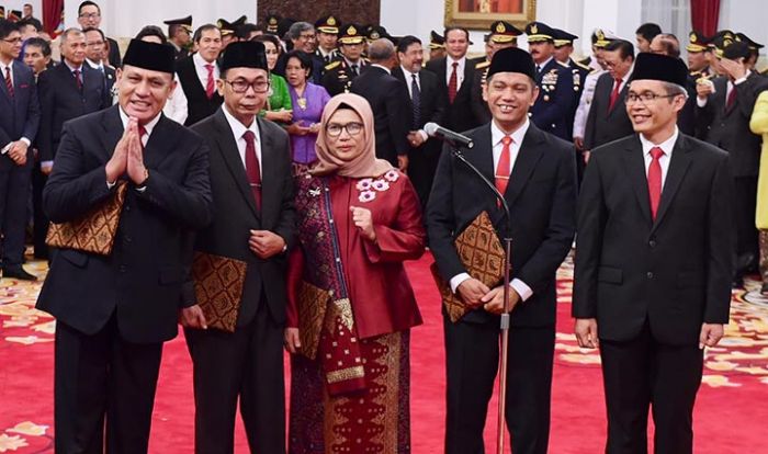 Presiden Saksikan Pengucapan Sumpah Jabatan Dewan Pengawas dan Pimpinan KPK Presiden Saksikan Pengucapan Sumpah Jabatan Dewan Pengawas dan Pimpinan KPK