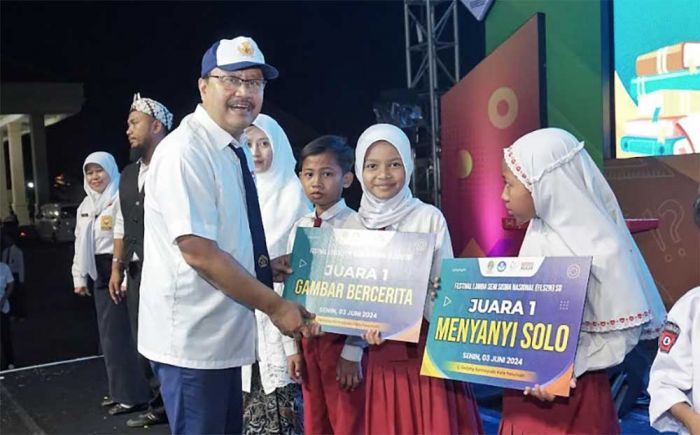 Pemkot Pasuruan Gelar Gebyar Hardiknas yang Diikuti Ratusan Pelajar Pemkot Pasuruan Gelar Gebyar Hardiknas yang Diikuti Ratusan Pelajar
