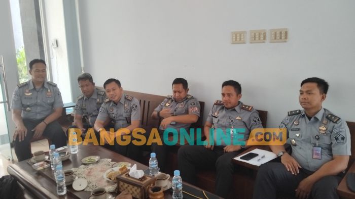 Kalapas Pemuda Kelas II Madiun yang Baru Gagas Sejumlah Program Bagi Warga Binaan Kalapas Pemuda Kelas II Madiun yang Baru Gagas Sejumlah Program Bagi Warga Binaan