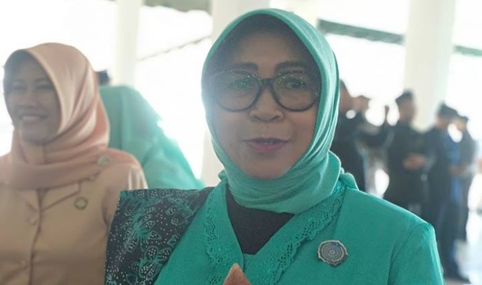Enggan Maju di Pilkada Pacitan 2020, Luki Baskorowati Pilih Dampingi Suami Enggan Maju di Pilkada Pacitan 2020, Luki Baskorowati Pilih Dampingi Suami