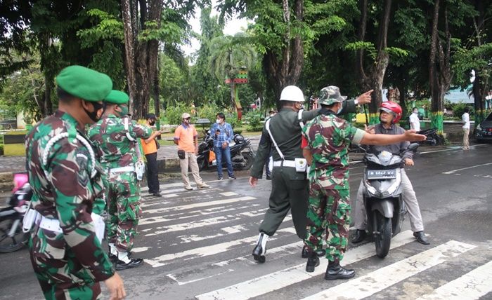 Kodim 0827 Sumenep Gelar Operasi Yusitisi dan Pemeriksaan Kartu Vaksin, 59 Orang Terjaring