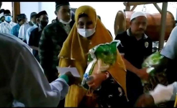 Habiskan RP 8 M untuk Sedekah Selama Ramadan, Kiai Asep: Inilah Manisnya Iman Habiskan RP 8 M untuk Sedekah Selama Ramadan, Kiai Asep: Inilah Manisnya Iman