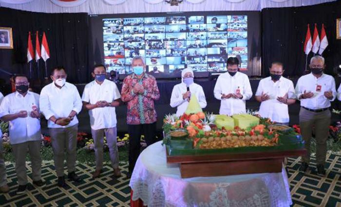 Gubernur Jatim Ungkap ‘Mimpi Khofifah’ 1992 dalam HUT ke-59 Bank Jatim Gubernur Jatim Ungkap ‘Mimpi Khofifah’ 1992 dalam HUT ke-59 Bank Jatim