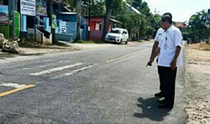 Tim Monev Tuntaskan Survei Bantuan DBHCHT Tim Monev Tuntaskan Survei Bantuan DBHCHT