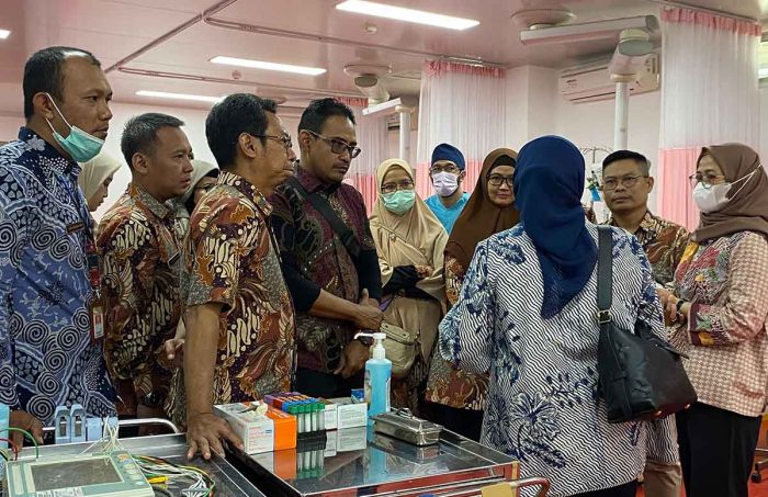 Kemenkes Pantau Langsung Kesiapan RSUD dr Iskak Tulungagung untuk Naik Kelas Tipe A Kemenkes Pantau Langsung Kesiapan RSUD dr Iskak Tulungagung untuk Naik Kelas Tipe A