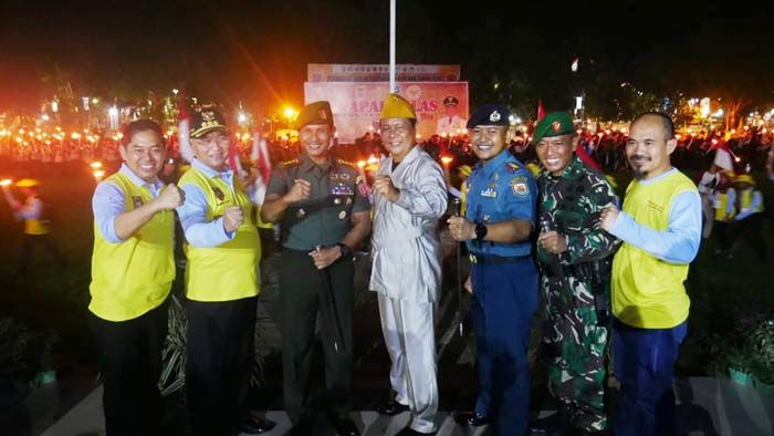 Danlanal Banjarmasin Hadiri Pelepasan 125 Tim Napak Tilas Teks Proklamasi Gubernur Tentara ALRI