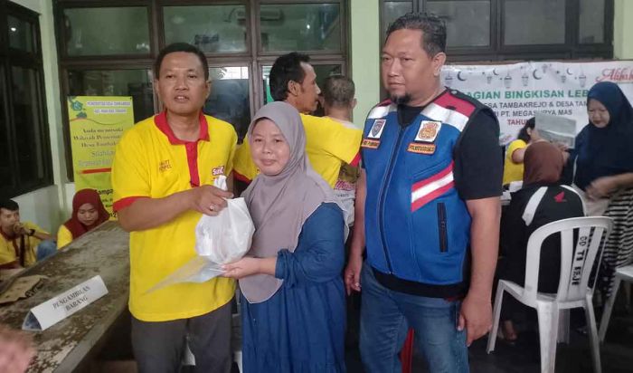 Megasurya Mas Bagikan Ribuan Bingkisan Lebaran ke Masyarakat Megasurya Mas Bagikan Ribuan Bingkisan Lebaran ke Masyarakat