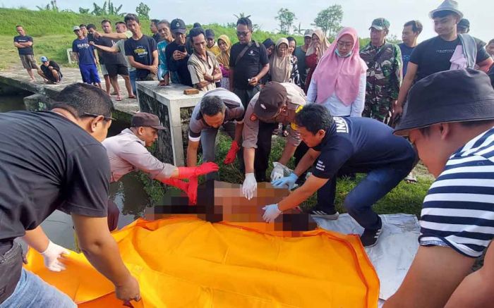 Warga Jombang Digegerkan Penemuan Mayat Perempuan di Sungai Warga Jombang Digegerkan Penemuan Mayat Perempuan di Sungai