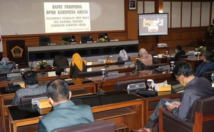 Fraksi DPRD Gresik Minta Penyertaan Modal Perumda Rp 113 M Dibuktikan Fakta Fisik Fraksi DPRD Gresik Minta Penyertaan Modal Perumda Rp 113 M Dibuktikan Fakta Fisik