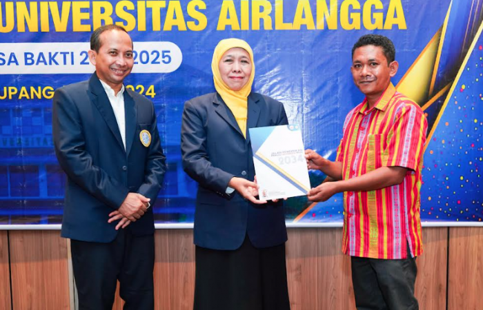 Kukuhkan PW IKA Unair NTT, Khofifah: Harus Hebat dan Kuasai Dunia Kukuhkan PW IKA Unair NTT, Khofifah: Harus Hebat dan Kuasai Dunia