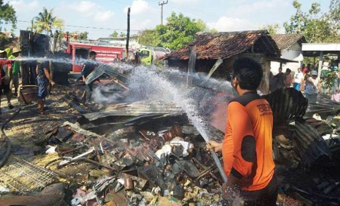 Minggu Pagi, Pamekasan Dilanda Dua Kebakaran Sekaligus Minggu Pagi, Pamekasan Dilanda Dua Kebakaran Sekaligus