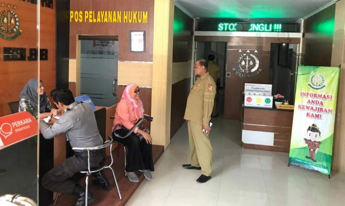 Dugaan Penyimpangan Proyek Rehab Pasar, Kejari Jember Periksa 2 Oknum ASN Dugaan Penyimpangan Proyek Rehab Pasar, Kejari Jember Periksa 2 Oknum ASN