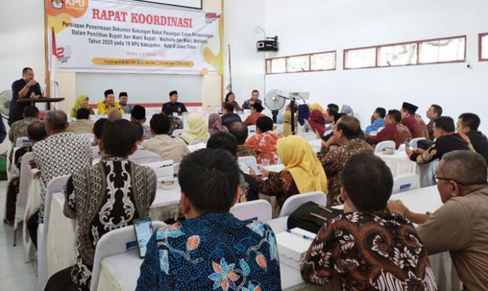 KPU Jatim: Dokumen Dukungan Bacalon Perseorangan Tak Perlu Bermaterai KPU Jatim: Dokumen Dukungan Bacalon Perseorangan Tak Perlu Bermaterai