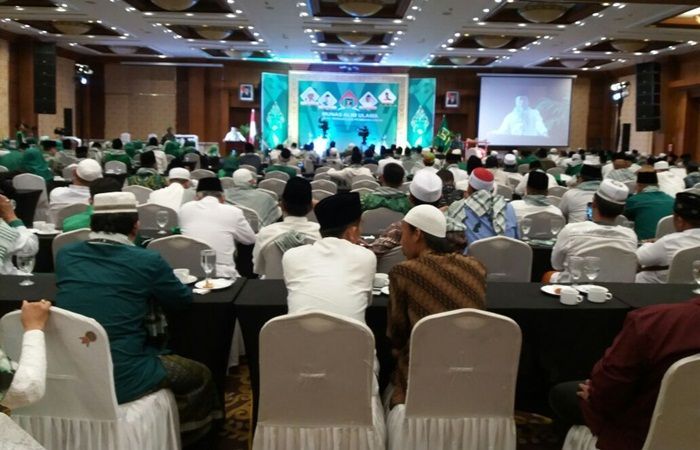 Munas Alim Ulama PPP, Gus Romy: Kita Tak Boleh Fait Accompli Presiden Soal Cawapres Munas Alim Ulama PPP, Gus Romy: Kita Tak Boleh Fait Accompli Presiden Soal Cawapres