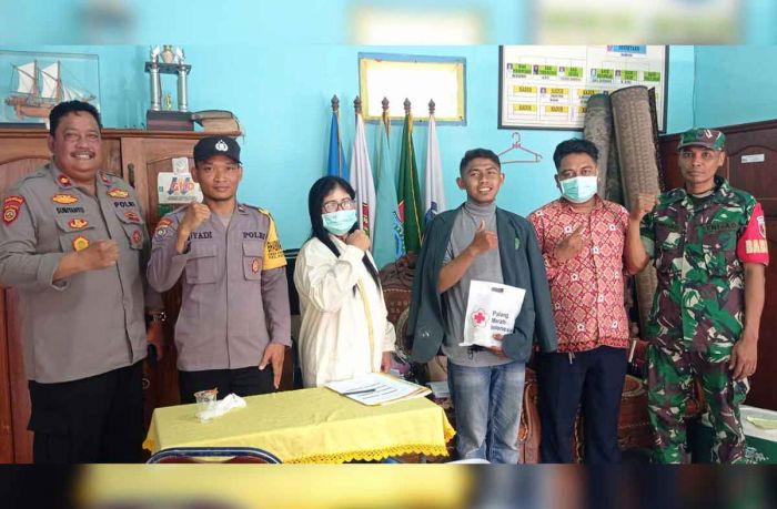 Jadi yang Pertama, Mahasiswa KKN IKHAC Asal Papua Salurkan Donor Darah ke Dinkes PMI Mojokerto