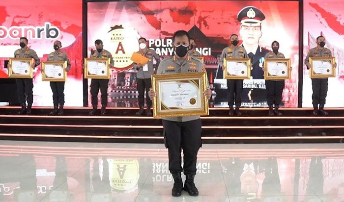 Top! Polresta Sidoarjo Raih Penghargaan dari Kemenpan RB Top! Polresta Sidoarjo Raih Penghargaan dari Kemenpan RB