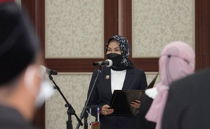 Lantik 38 Pejabat, Wali Kota Batu akan Lelang Empat Jabatan Kosong Lantik 38 Pejabat, Wali Kota Batu akan Lelang Empat Jabatan Kosong