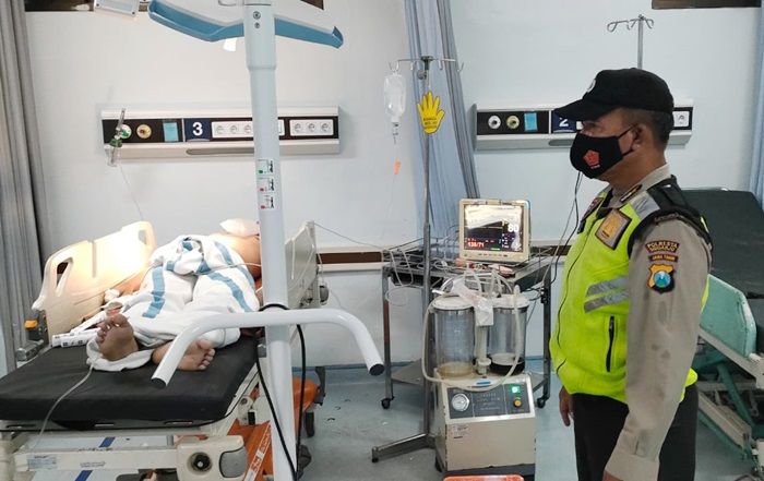 Tak Sabar Terobos Palang Pintu KA di Sidoarjo, Pemuda Surabaya Tertabrak dan Terseret hingga 5 Meter Tak Sabar Terobos Palang Pintu KA di Sidoarjo, Pemuda Surabaya Tertabrak dan Terseret hingga 5 Meter
