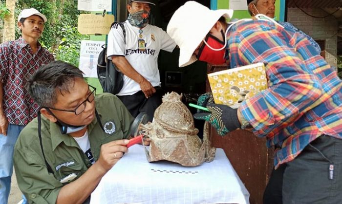 BPCB Pastikan Mahkota Temuan Warga Ponggok Blitar Bukan Benda Purbakala, ini Tandanya BPCB Pastikan Mahkota Temuan Warga Ponggok Blitar Bukan Benda Purbakala, ini Tandanya