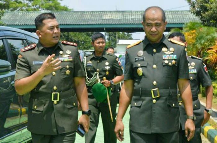 Kunjungan ke Kodim 0818, Pangdam V/Brawijaya Tekankan Netralitas TNI