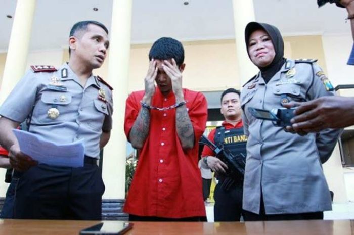 1 Pelaku dari 4 Komplotan Curanmor Kembali Berhasil Dibekuk Tim Anti Bandit 1 Pelaku dari 4 Komplotan Curanmor Kembali Berhasil Dibekuk Tim Anti Bandit