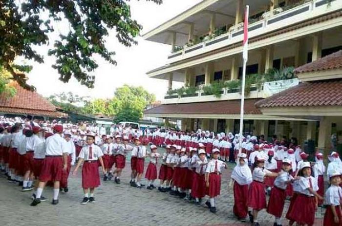 PMII Bojonegoro Juga Tolak Penerapan Full Day School PMII Bojonegoro Juga Tolak Penerapan Full Day School