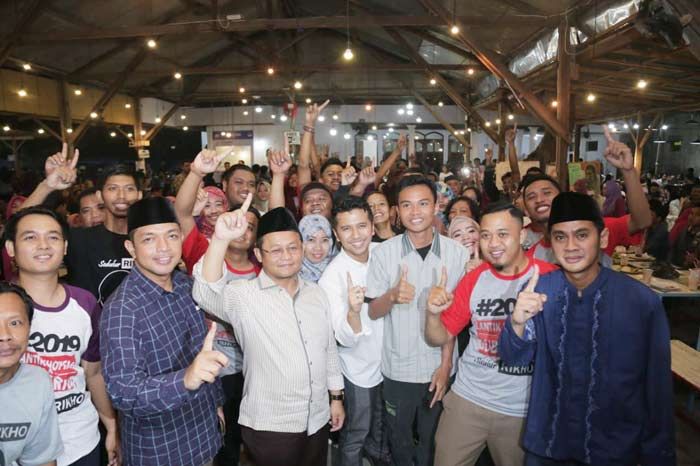 Diundang Generasi Milenial Kediri, Emil Dardak Perkenalkan Milenial Job Center dan Communal Branding Diundang Generasi Milenial Kediri, Emil Dardak Perkenalkan Milenial Job Center dan Communal Branding