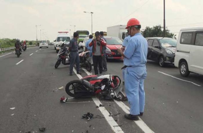 Pulang Kerja, Warga Sekar Putih Tewas Usai Tabrak Pikap Pulang Kerja, Warga Sekar Putih Tewas Usai Tabrak Pikap