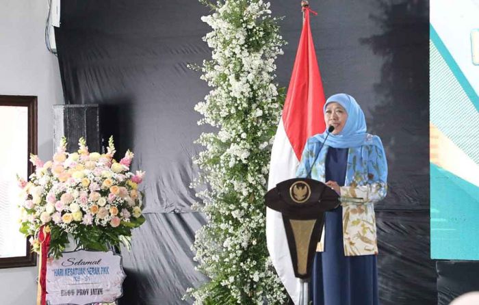 Peringati Hari Kesatuan Gerak PKK ke-51, Gubernur Khofifah Ingatkan 3 PR Utama Peringati Hari Kesatuan Gerak PKK ke-51, Gubernur Khofifah Ingatkan 3 PR Utama