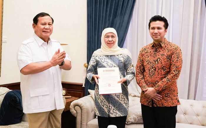 Terima Rekom dari Gerindra untuk Pilgub Jatim 2024, Khofifah Ngaku Siap Kerja Keras Terima Rekom dari Gerindra untuk Pilgub Jatim 2024, Khofifah Ngaku Siap Kerja Keras