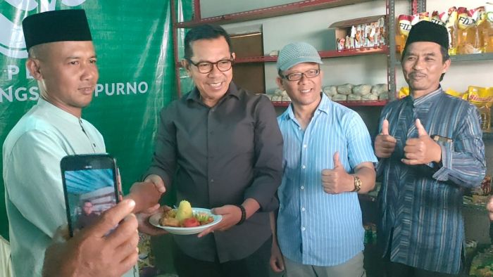 Paslon Nur-Heli Yakin Raih Suara Sah Pilwalkot Batu Lebih dari 50 Persen Paslon Nur-Heli Yakin Raih Suara Sah Pilwalkot Batu Lebih dari 50 Persen