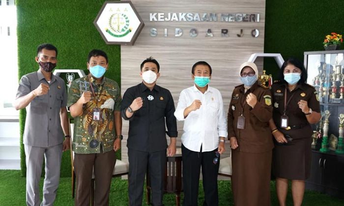Kunjungi Kejari Sidoarjo, Bambang DH Ingin Jatim Punya Tempat Rehabilitasi Kunjungi Kejari Sidoarjo, Bambang DH Ingin Jatim Punya Tempat Rehabilitasi