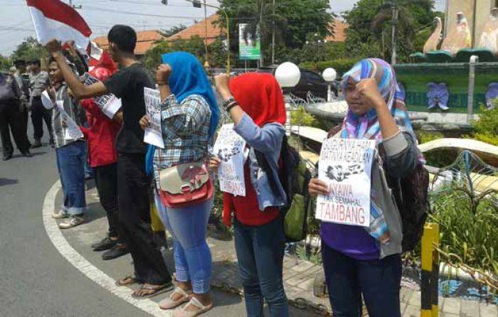 Hampir Seluruh Wilayah di Tuban Terdapat Tambang, Pemkab Diminta Berkaca Kasus di Lumajang Hampir Seluruh Wilayah di Tuban Terdapat Tambang, Pemkab Diminta Berkaca Kasus di Lumajang