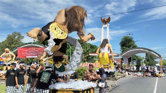 Sambut Hari Raya Nyepi Tahun Baru Saka 1948, Umat Hindu di Kediri Gelar Festival Ogoh-ogoh