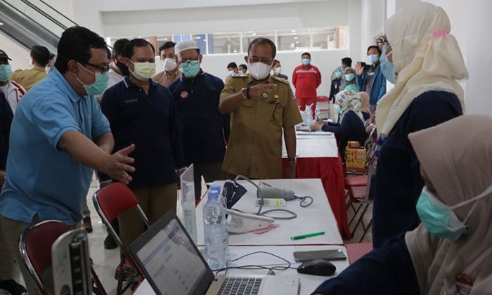 Wawali Surabaya Armudji Tinjau Vaksinasi Covid-19 di RSUD dr. Soewandhie