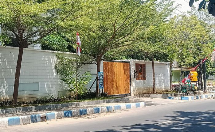 Pascapenangkapan OTT, Rumah Pribadi Bupati Probolinggo Terlihat Sepi Pascapenangkapan OTT, Rumah Pribadi Bupati Probolinggo Terlihat Sepi