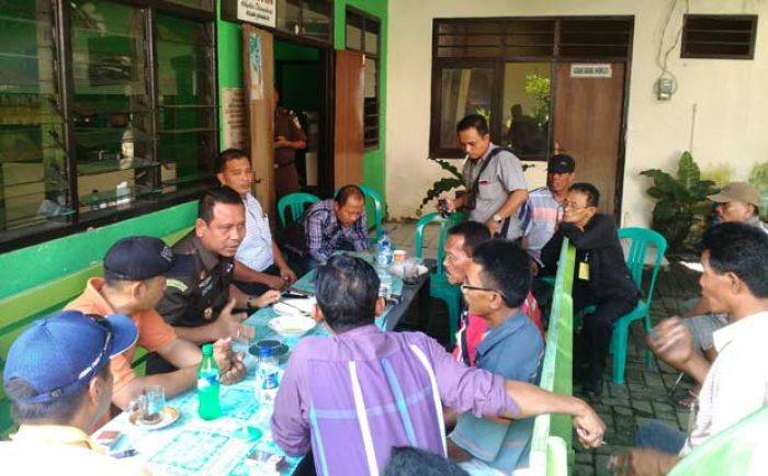 Kasus Lahan Relokasi Renojoyo, Kejari Sidoarjo Periksa Saksi Secara Maraton Kasus Lahan Relokasi Renojoyo, Kejari Sidoarjo Periksa Saksi Secara Maraton