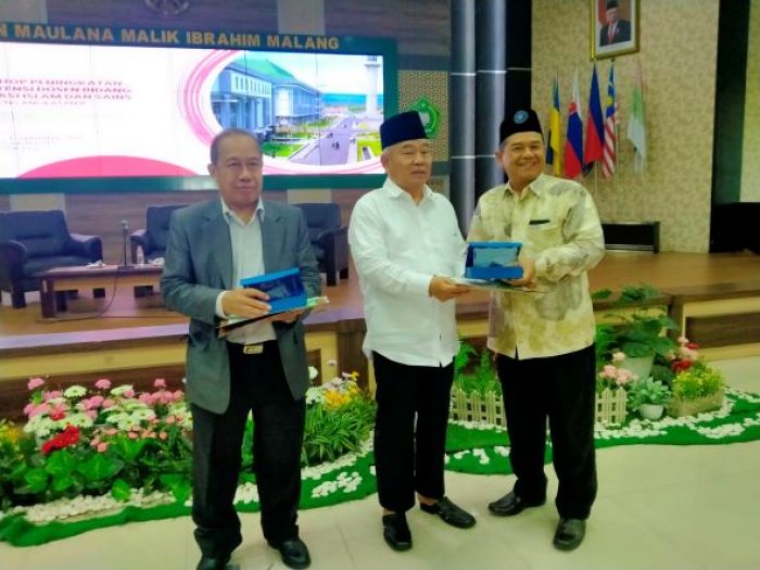 Di UIN Malang, Kiai Asep Beberkan Manajemen Kelola Pesantren Sukses dan Maju Di UIN Malang, Kiai Asep Beberkan Manajemen Kelola Pesantren Sukses dan Maju