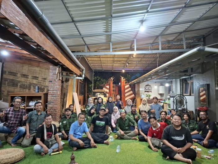 Forwas dan Mahasiswa Unusida GelarDiskusi Persoalan Sampah di Sidoarjo Forwas dan Mahasiswa Unusida GelarDiskusi Persoalan Sampah di Sidoarjo
