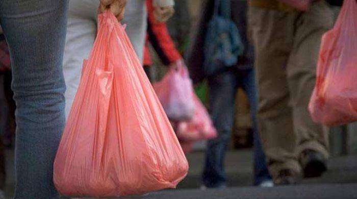 Kantong Plastik Berbayar Berpotensi Jadi Sumber Pungli Kantong Plastik Berbayar Berpotensi Jadi Sumber Pungli