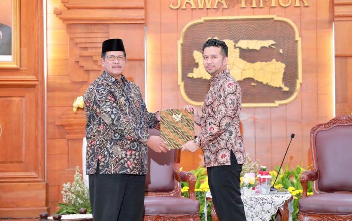 Wagub Emil Serahkan SPT, Wabup Mohni Resmi Jabat Plt Bupati Bangkalan