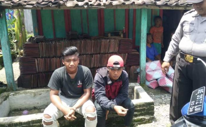 Dua ABG di Ngawi Nekat Bawa Lari Motor yang Diparkir Dua ABG di Ngawi Nekat Bawa Lari Motor yang Diparkir