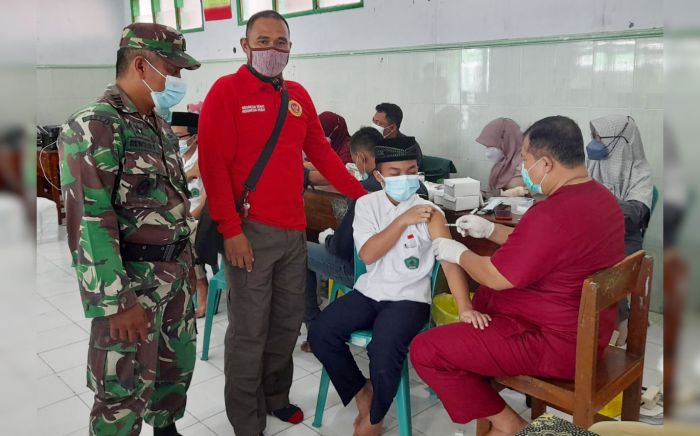 Vaksinasi Dosis II, BIN Sasar Santri Ponpes Nurul Ulum Blitar Vaksinasi Dosis II, BIN Sasar Santri Ponpes Nurul Ulum Blitar