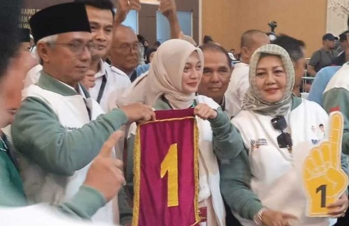 Makna Nomor Urut 1 Bagi Vinanda - Gus Qowim: Kekuatan dan Persatuan Makna Nomor Urut 1 Bagi Vinanda - Gus Qowim: Kekuatan dan Persatuan