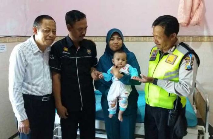Heboh Penemuan Bayi Ganteng di Sedati Heboh Penemuan Bayi Ganteng di Sedati