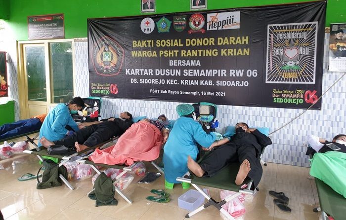 Pendekar PSHT Bersama Warga Kampung Tangguh Desa Sidorejo Sidoarjo Gelar Donor Darah