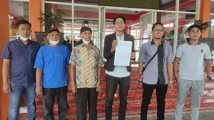 Tak Diizinkan Nyalon Kepala Desa, Bupati Mojokerto Dilaporkan ke PTUN Tak Diizinkan Nyalon Kepala Desa, Bupati Mojokerto Dilaporkan ke PTUN