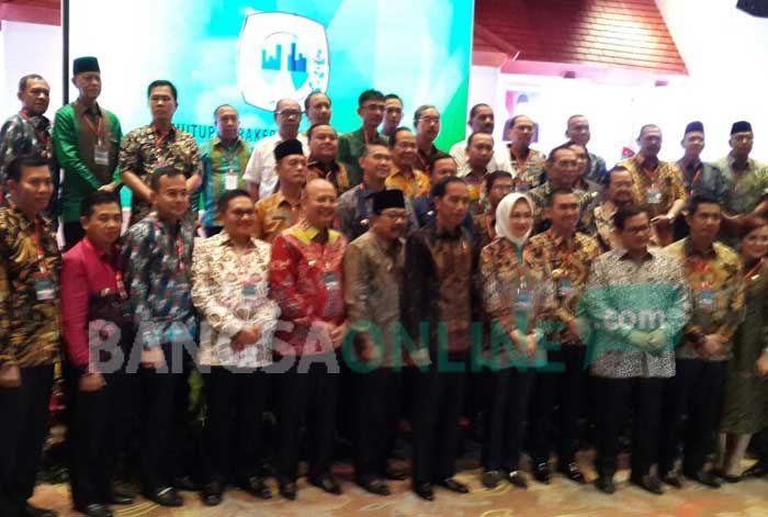 Penutupan Rakernas Apeksi XII, Ini Pesan Presiden Jokowi ke Wali Kota se-Indonesia Penutupan Rakernas Apeksi XII, Ini Pesan Presiden Jokowi ke Wali Kota se-Indonesia