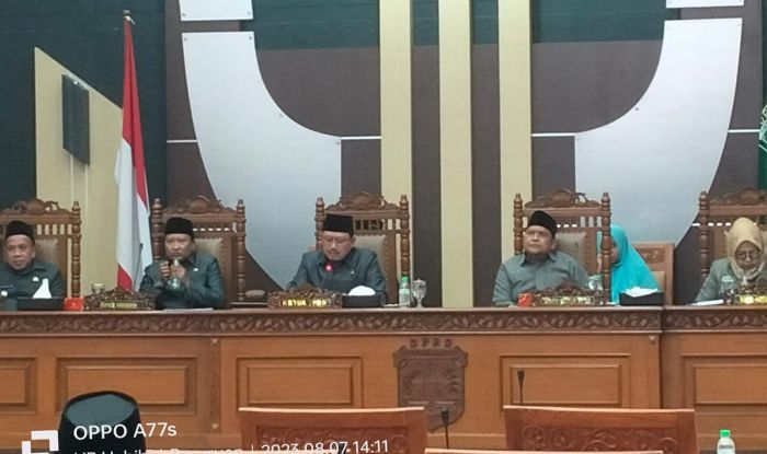 KUA-PPAS 2024 Mulai Diparipurnakan, Pendapatan Daerah Diproyeksikan Turun 1,73 Persen KUA-PPAS 2024 Mulai Diparipurnakan, Pendapatan Daerah Diproyeksikan Turun 1,73 Persen