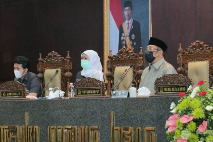 Lampaui Target, Realisasi Pendapatan Daerah Provinsi Jatim 2020 104,94% atau Rp 31,631 Triliun Lampaui Target, Realisasi Pendapatan Daerah Provinsi Jatim 2020 104,94% atau Rp 31,631 Triliun